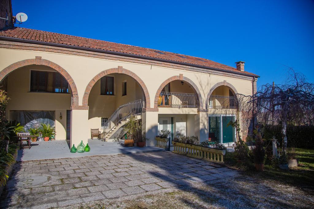 Domus Rosarum Arqua Petrarca Luaran gambar
